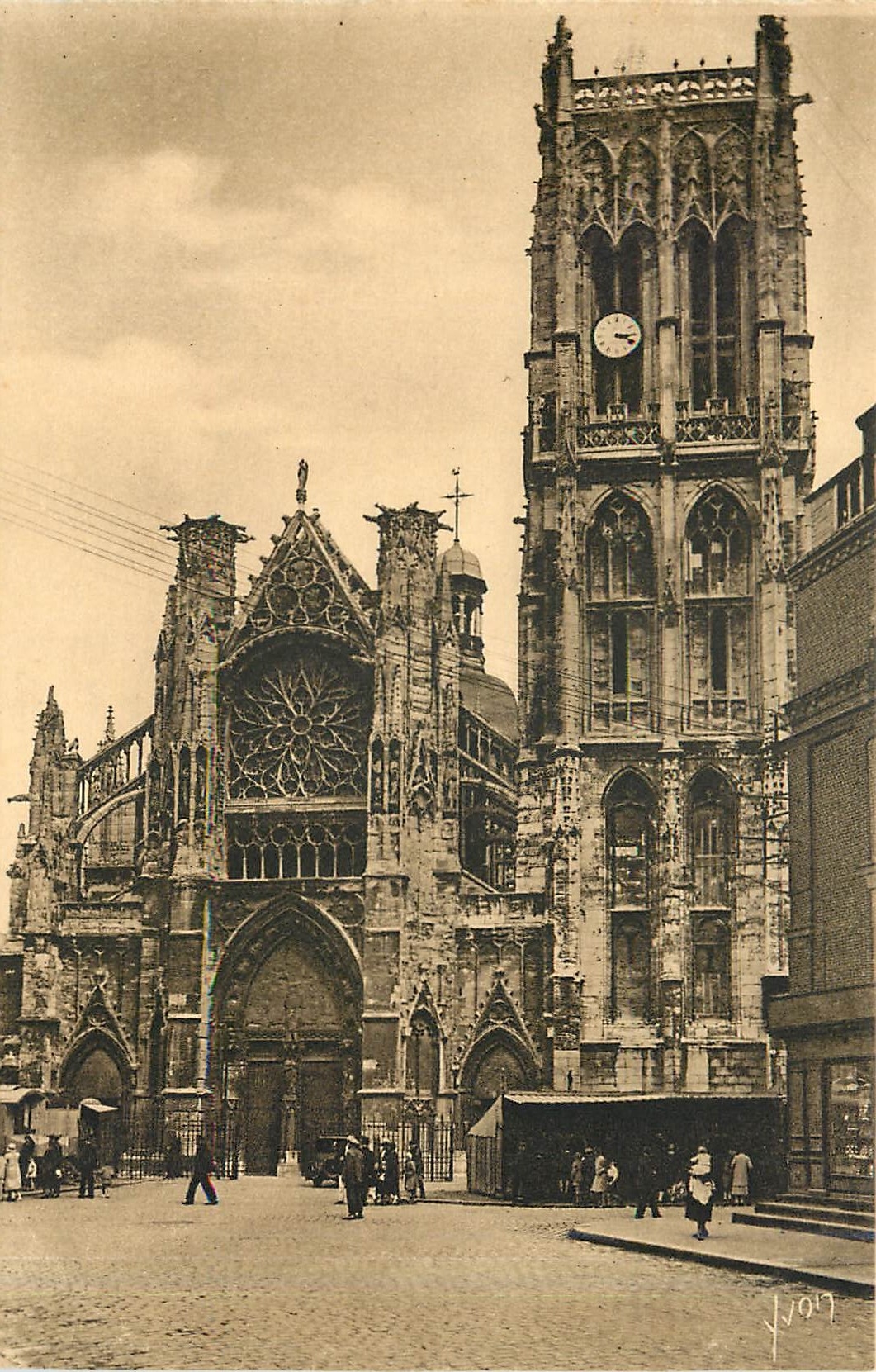 CPA Dieppe Seine Inferieure L'Eglise St Jacques 