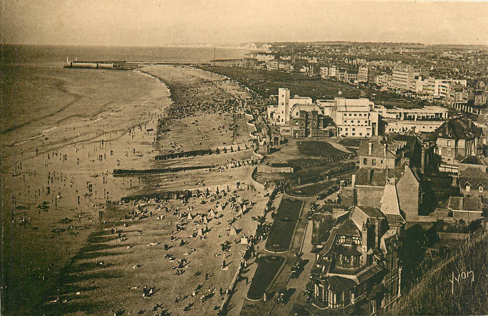 CPA Dieppe Seine Inferieure Vue generale de la Plage 