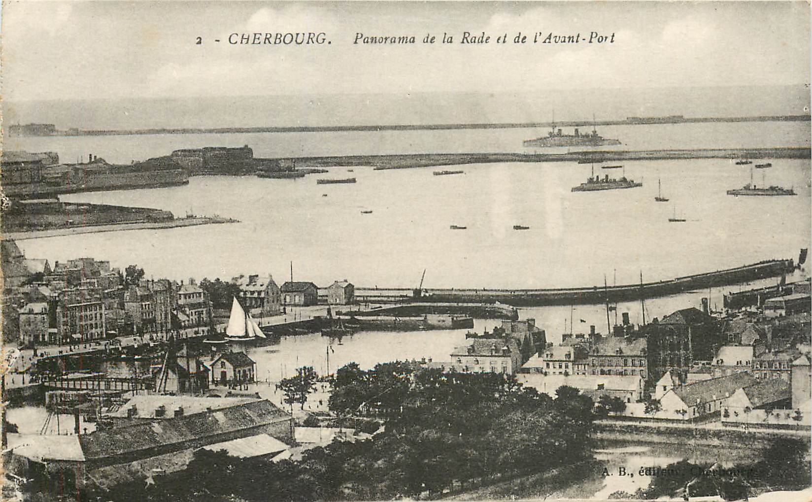 CPA Cherbourg Panorama de la Rade et de l'Avant Port 