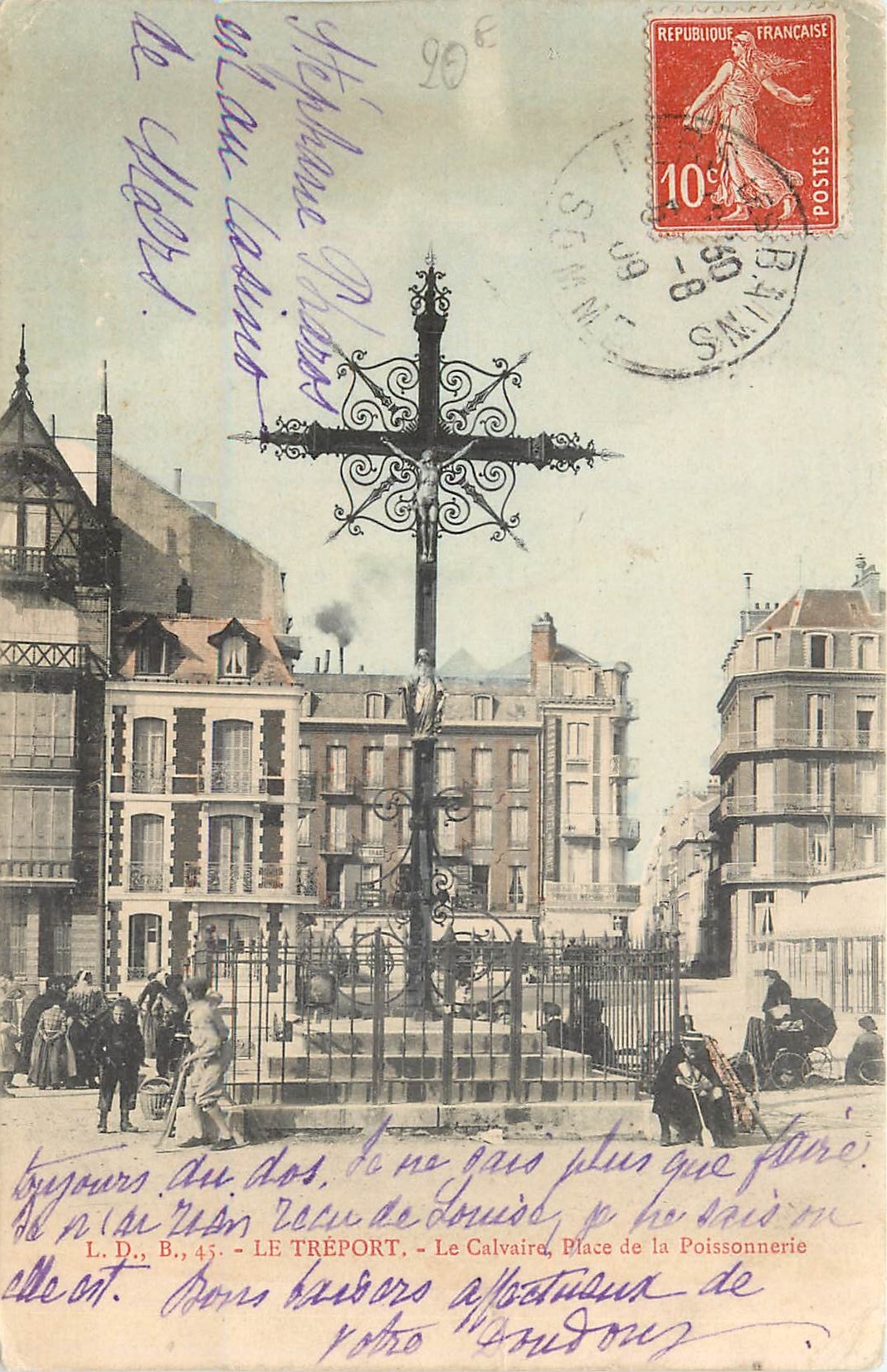 CPA Le Treport Le Calvaire Place de la Poissonnerie 
