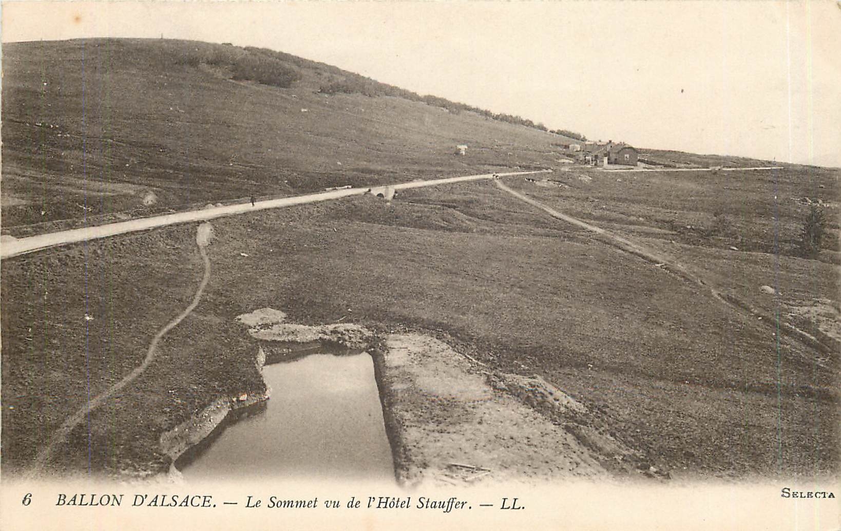 CPA Ballon d'Alsace Le Sommet vu de l'Hotel Stauffer 
