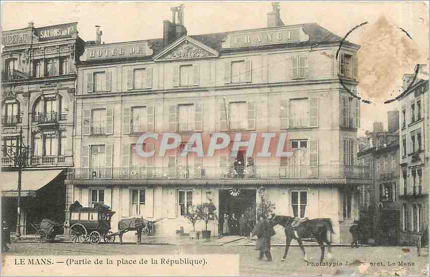 CPA Le Mans Partie de la Place de la Republique