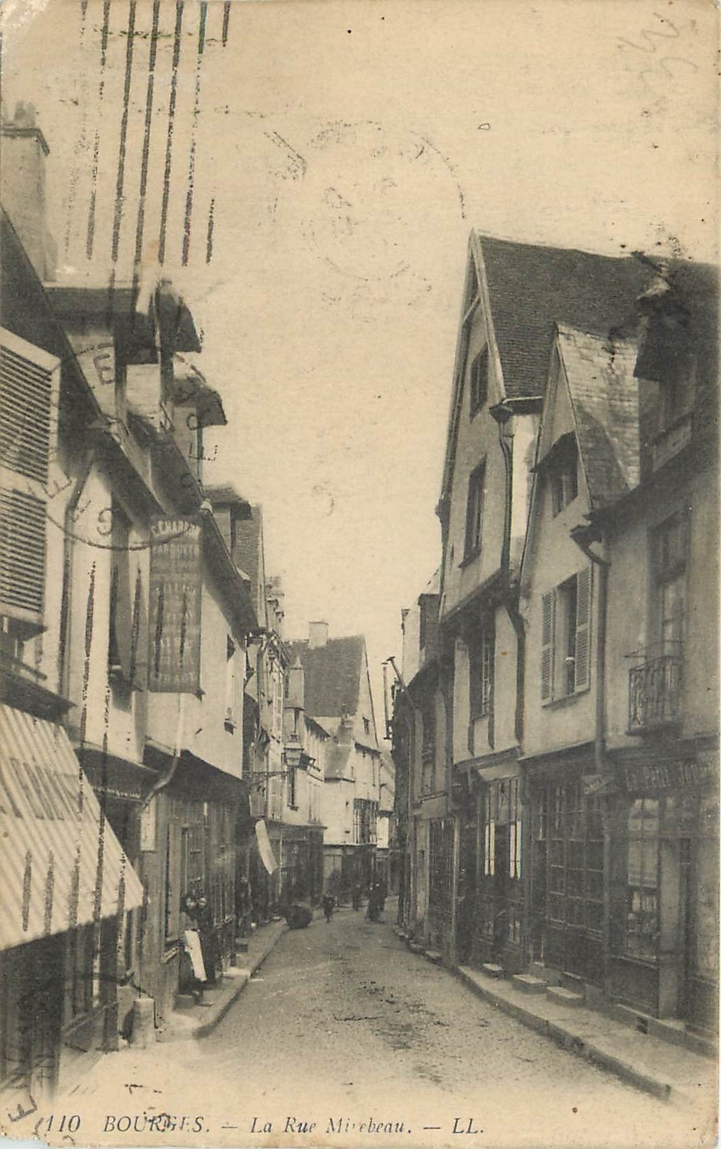 CPA Bourges La Rue Mirebeau 