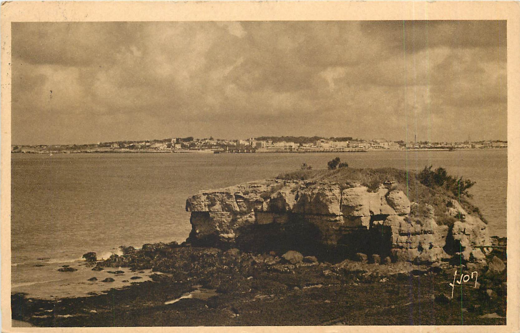 CPA Royan Charente Inferieure Les Rochers de Vallieres 