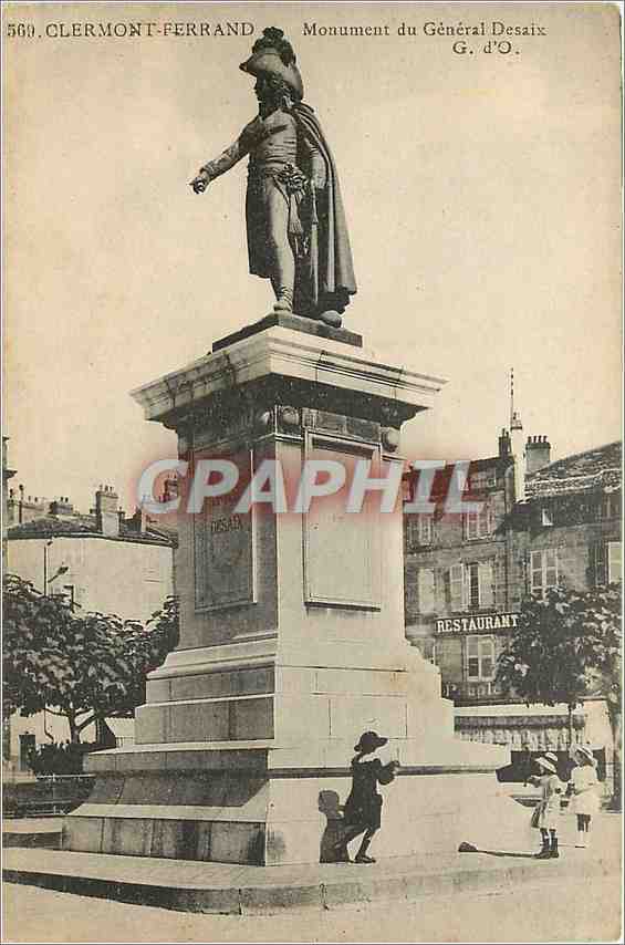 CPA Clermont Ferrand Monument du General Desaix G d'O 