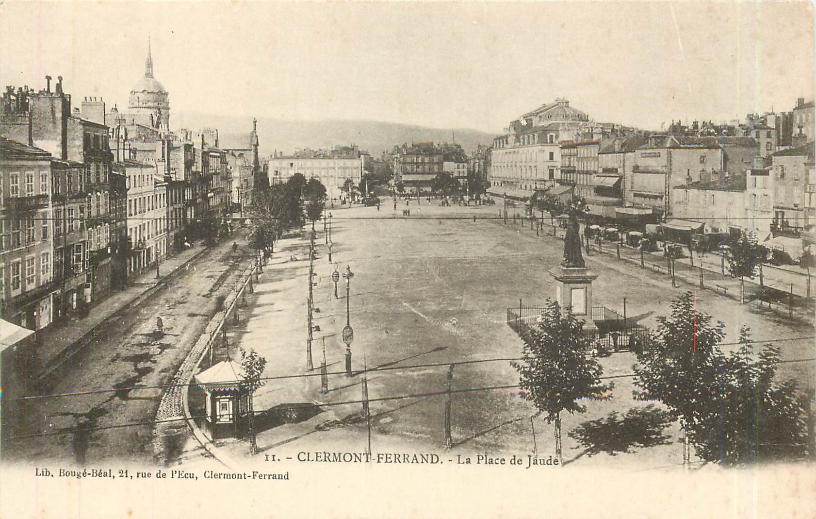 CPA Clermont Ferrand La Place de Jaude 