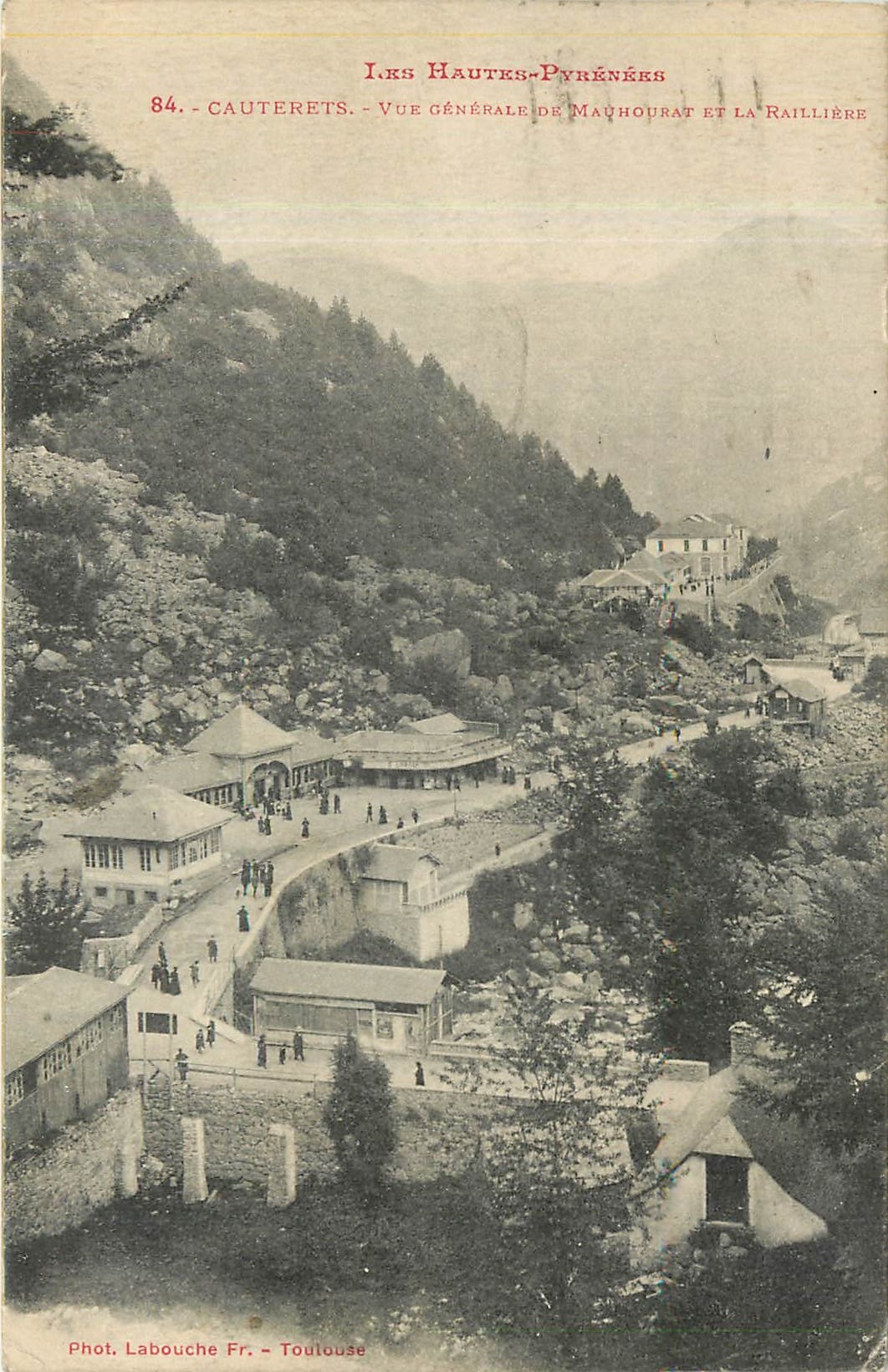 CPA Les Hautes Pyrenees Cauterets Vue generale de Malhourat et la Railliere 