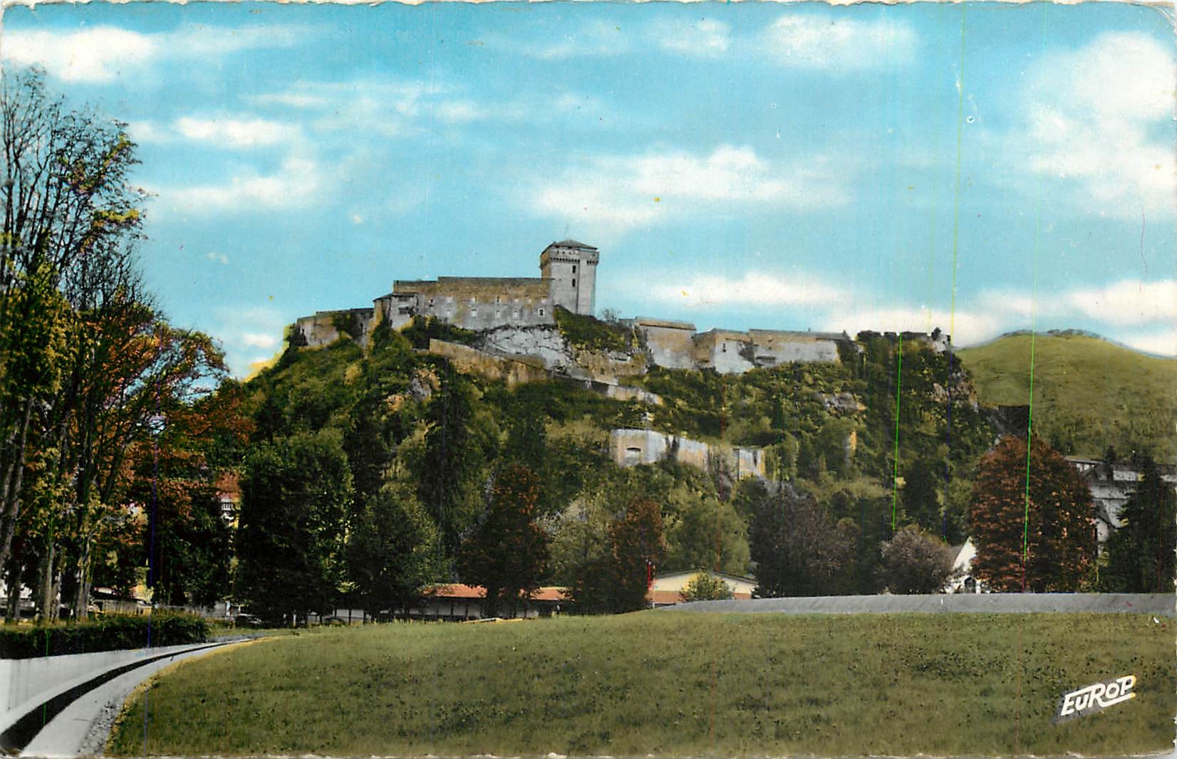 CPM Lourdes Hautes Pyrenees Le Chateau fort Musee Pyreneen 
