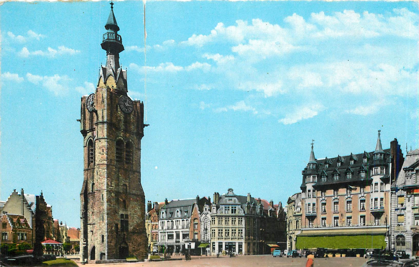 CPM Bethune Pas de Calais La Grande Place et le Beffroi 