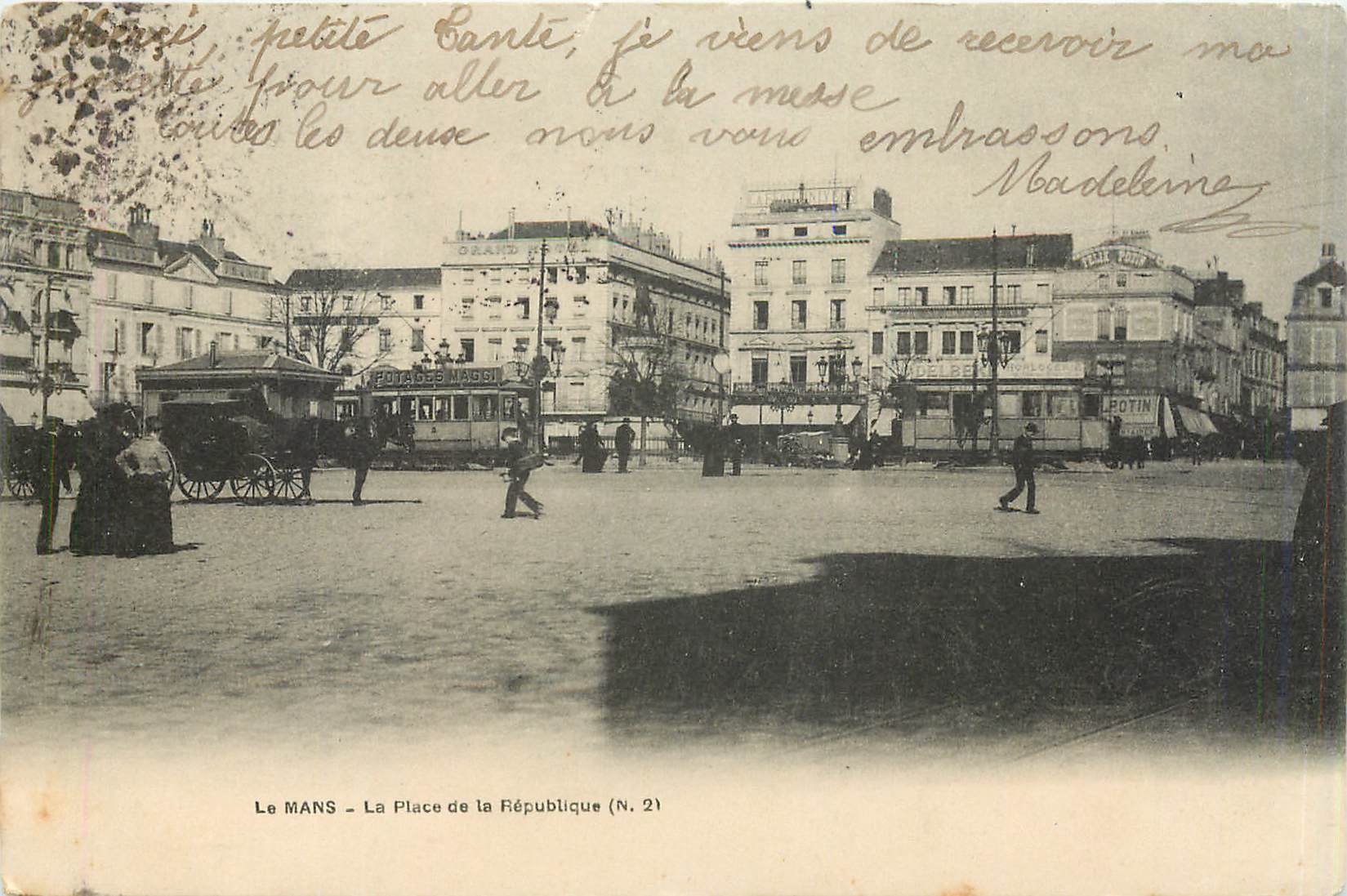 CPA Le Mans La Place de la Republique Tramway