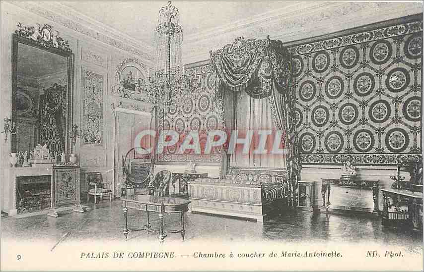 CPA Palais de Compiegne Chambre a coucher de Marie Antoinette 