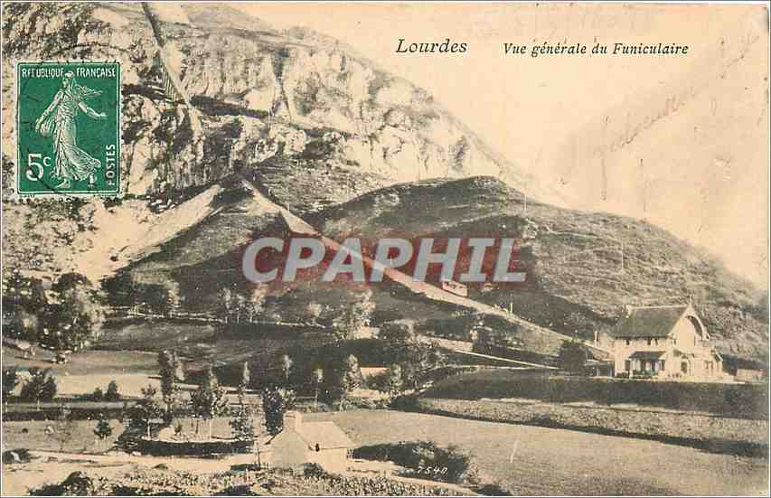 CPA Lourdes Vue generale du Funiculaire 