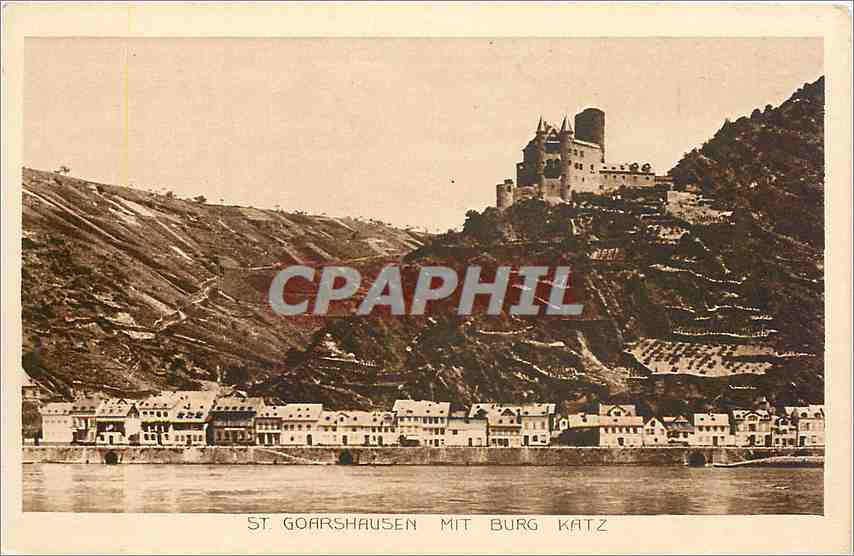 St. Goarshausen mit Burg Katz — vue du château sur la rive du Rhin — Phot. David Binknura