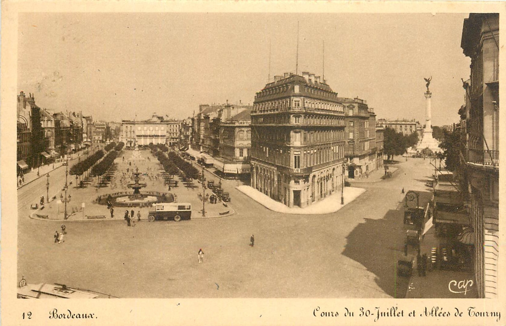 CPA Bordeaux Cours du 30 Juillet et Abilees de Tourny 