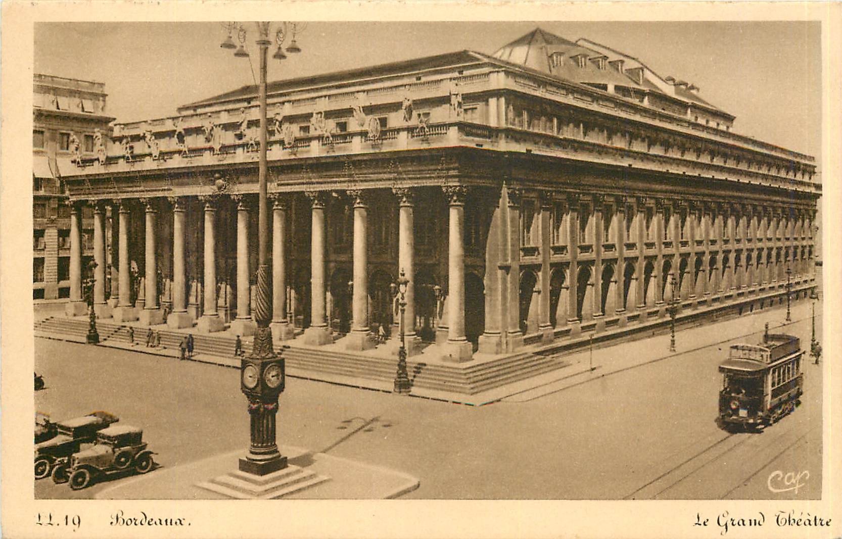 CPA Bordeaux Le Grand Theatre 
