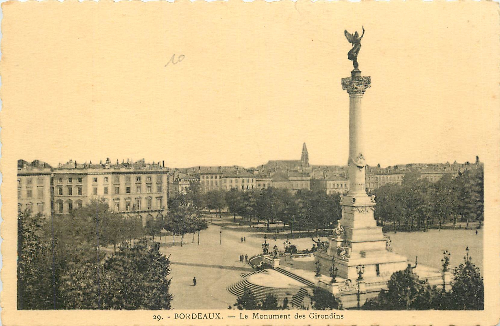 CPA Bordeaux Le Monument des Girondins 