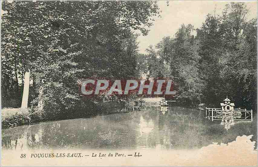 CPA Pougues les Eaux Le Lac du Parc