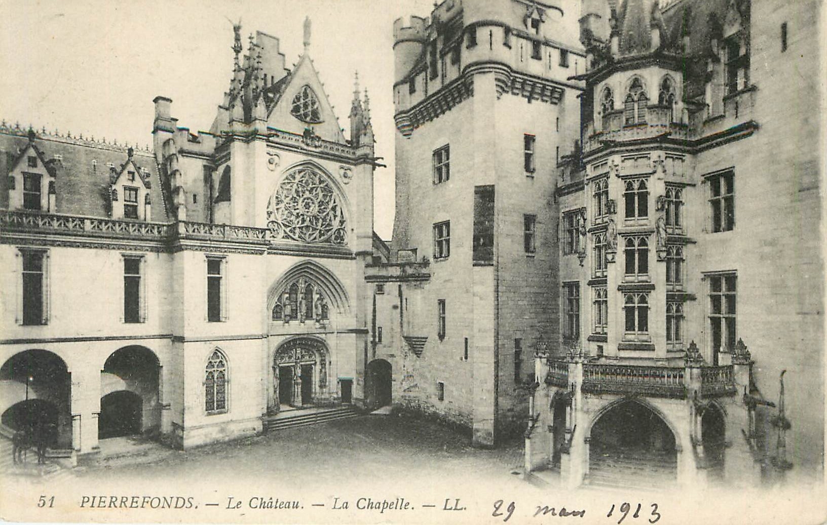 CPA Pierrefonds Le Chateau La Chapelle 