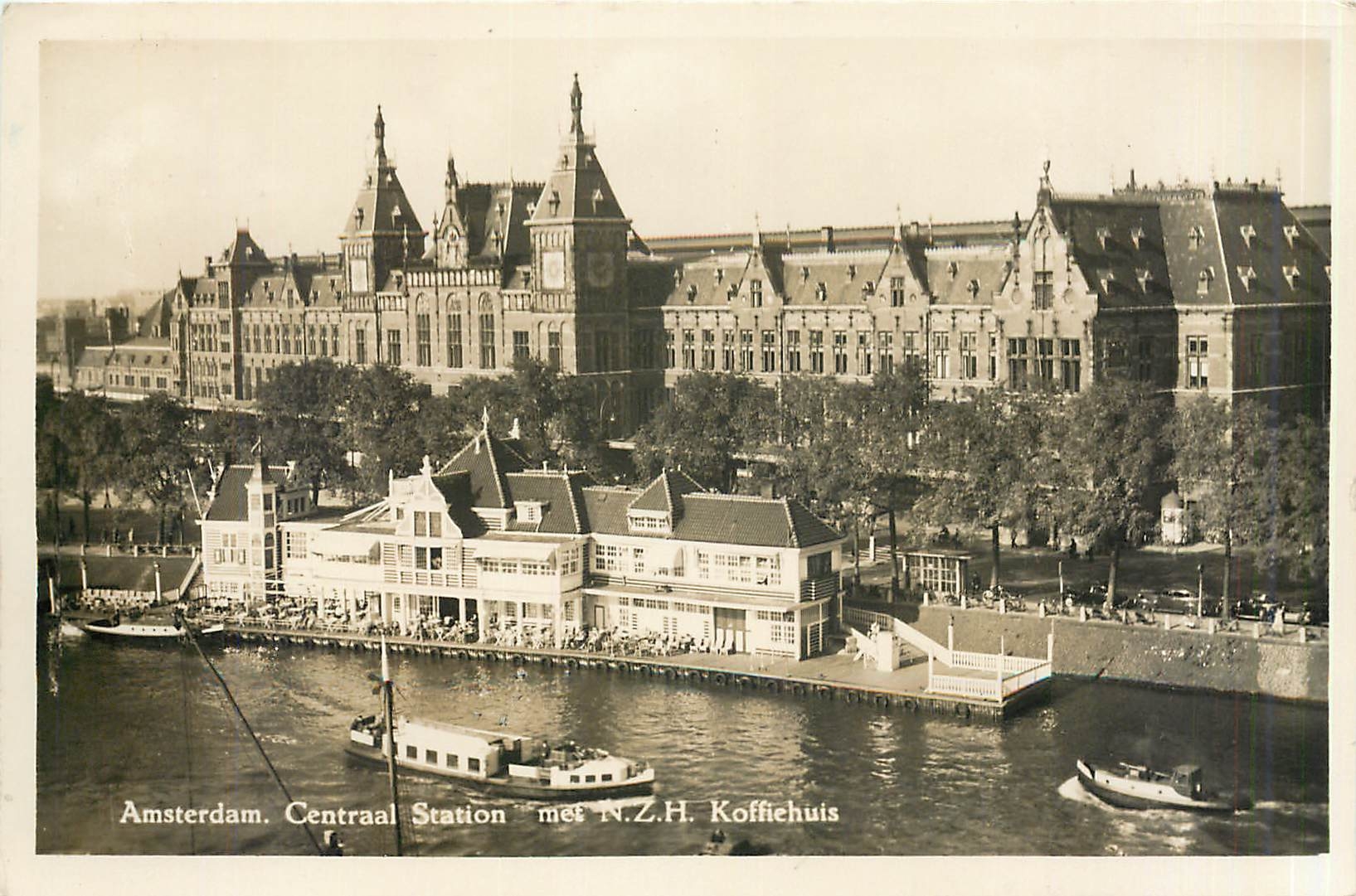 CPA Amsterdam Centraal Station mei NZH Koffiehuis 