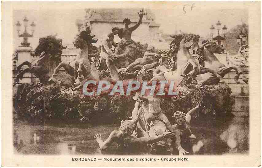 CPA Bordeaux Monument des Girondins Groupe Nord 