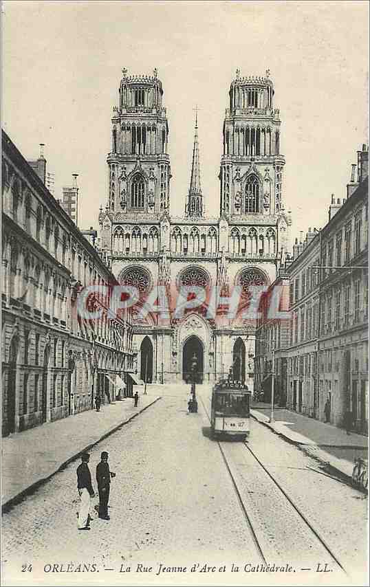 CPA Orleans La Rue Jeanne d'Arc et la Cathedrale Tramway
