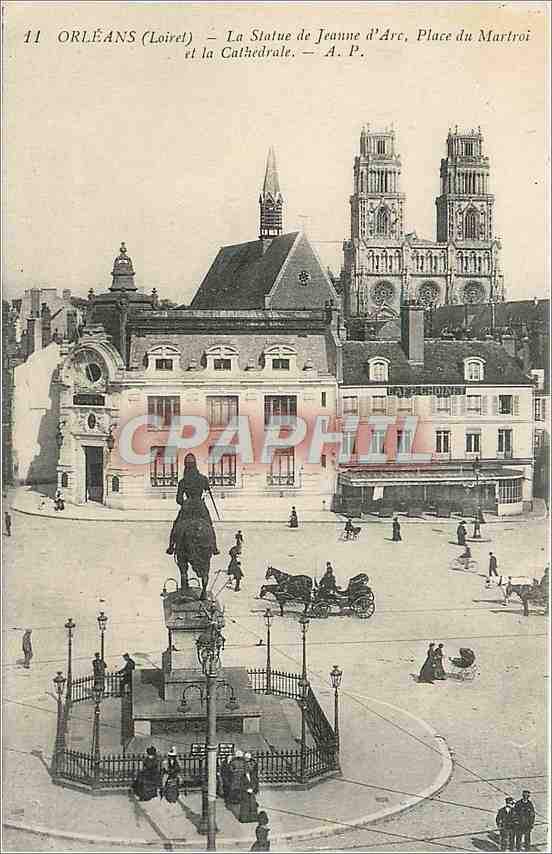CPA Orleans Loiret La Statue de Jeanne d'Arc Place du Martroi et la Cathedrale 