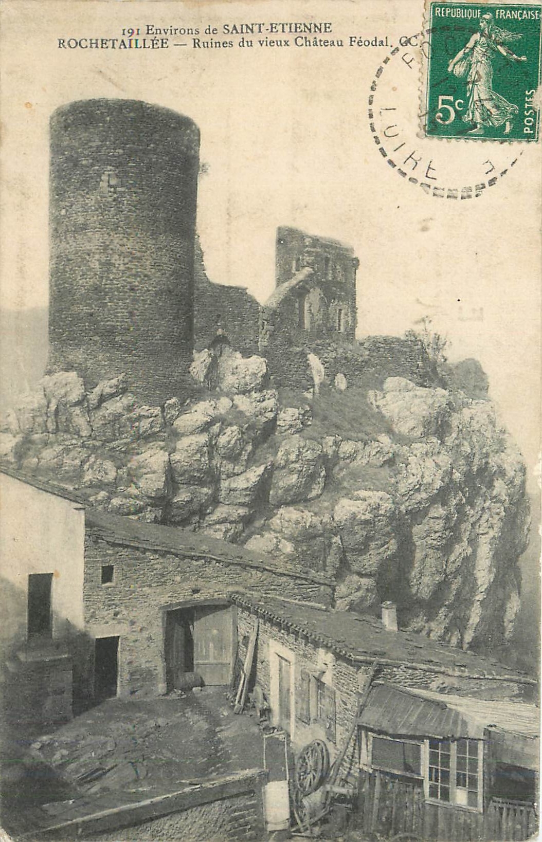 CPA Environs de Saint Etienne Rochetaillee Ruines du Vieux Chateau Feodal 