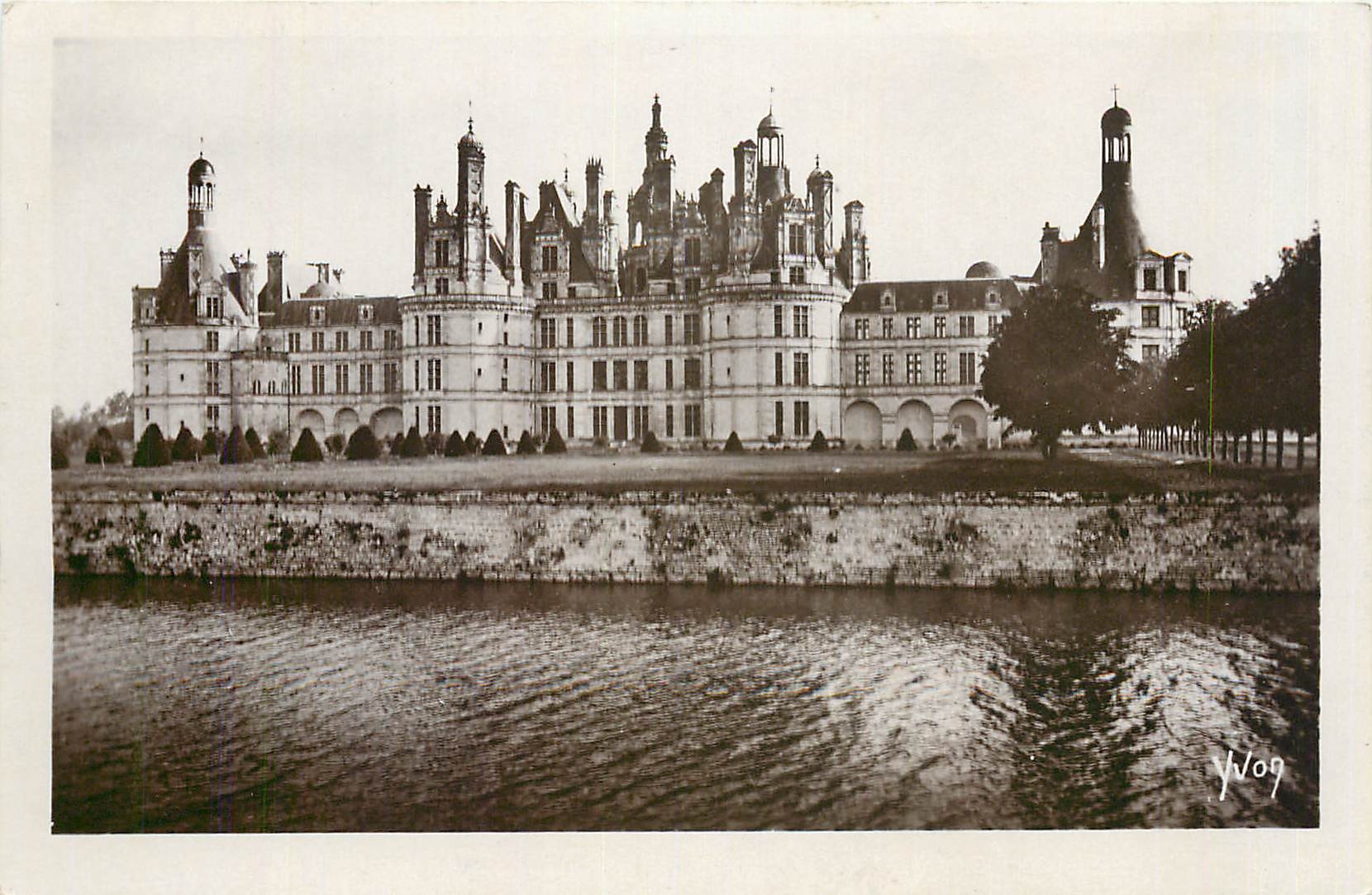 Schloss Chambord — Nordfassade — Les Éditions d'Art, Paris