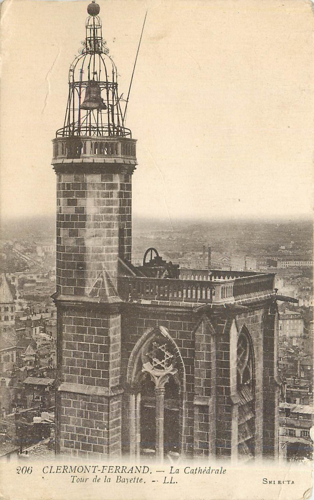 Clermont-Ferrand — La Cathédrale, Tour de la Bayette — SKIERETA 206