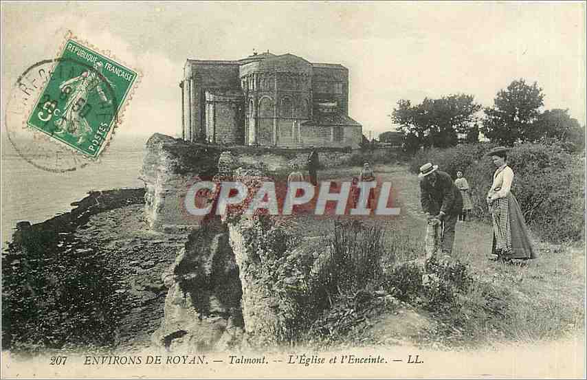 CPA Environs de Royan Talmont L'Eglise et l'Enceinte 