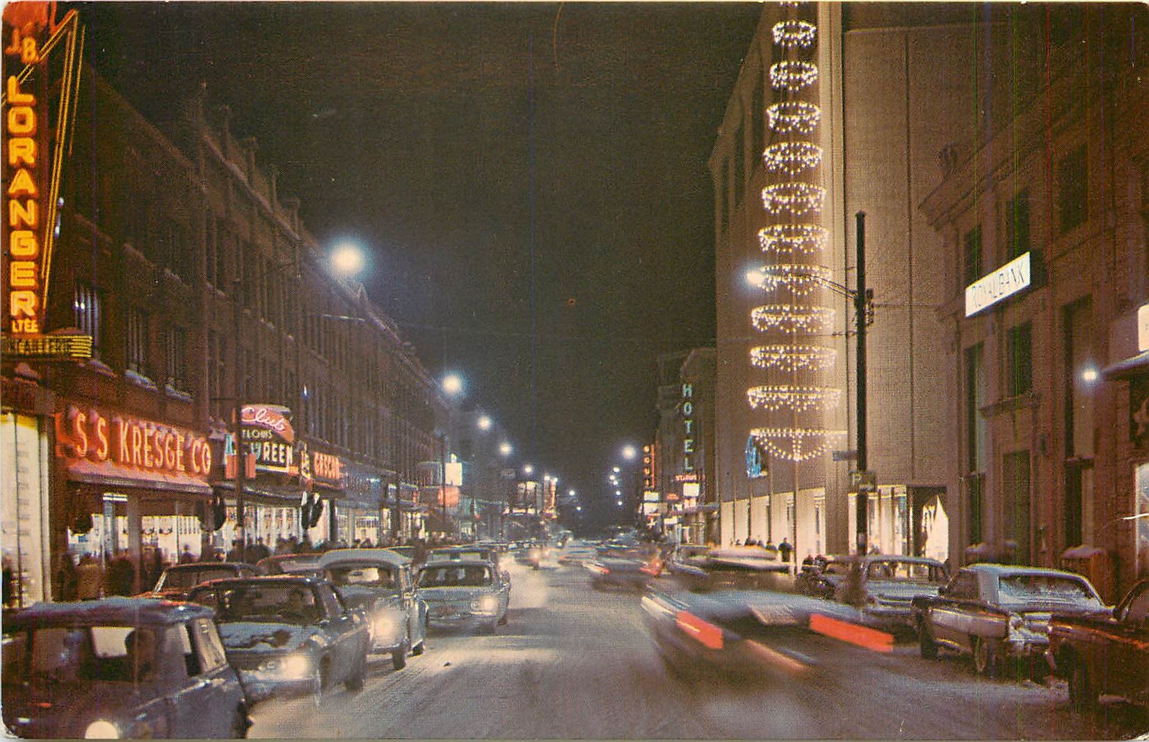 CPA Trois Rivieres P Quebec Canada Le Centre Commercial rue Des Forges. 