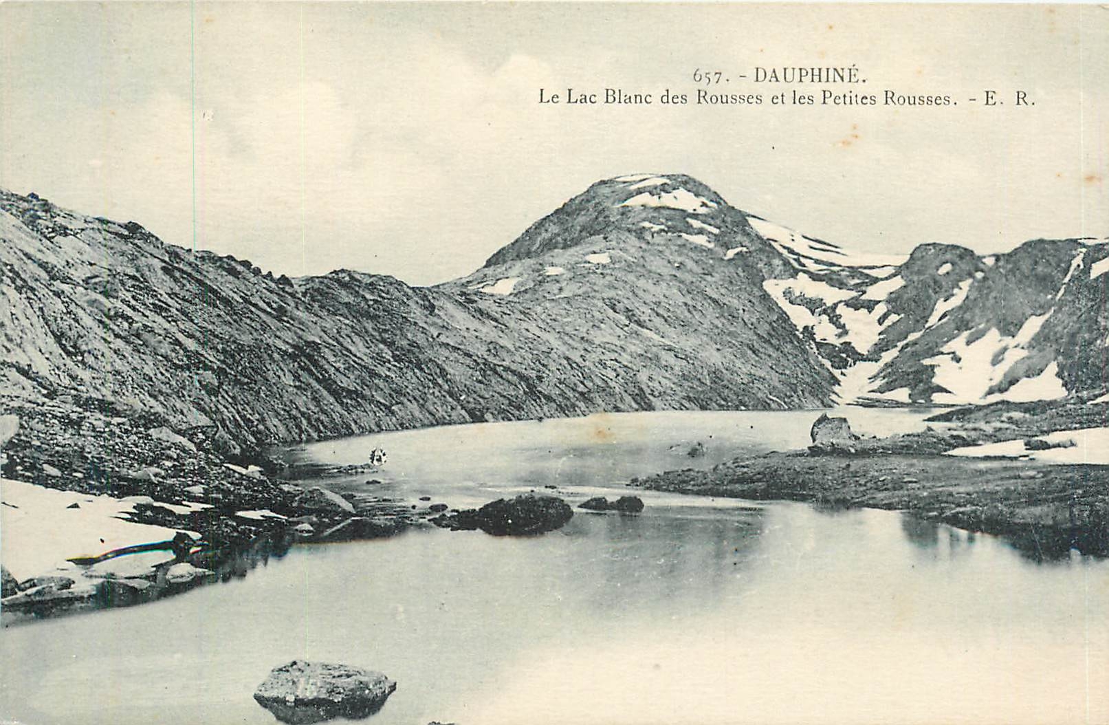 CPA Dauphine Le Lac Blanc des Rousses et les Petites Rousses 