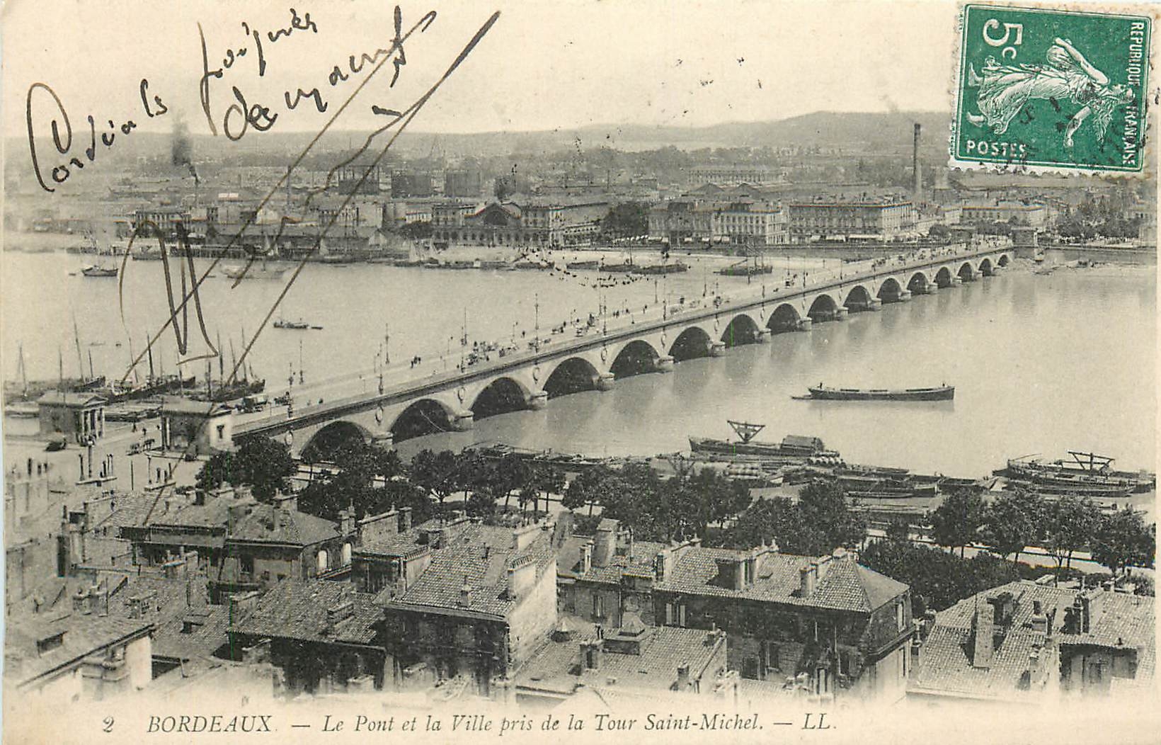 CPA Bordeaux Le Pont et la Ville pris de la Tour Saint Michel 