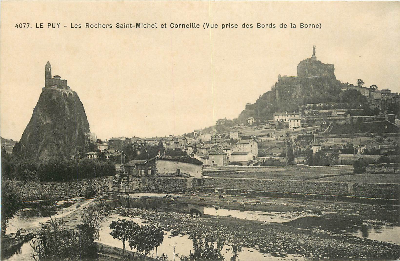 CPA Le Puy Les Rochers Saint Michel et Corneille Vue prise des Bords de la Borne 