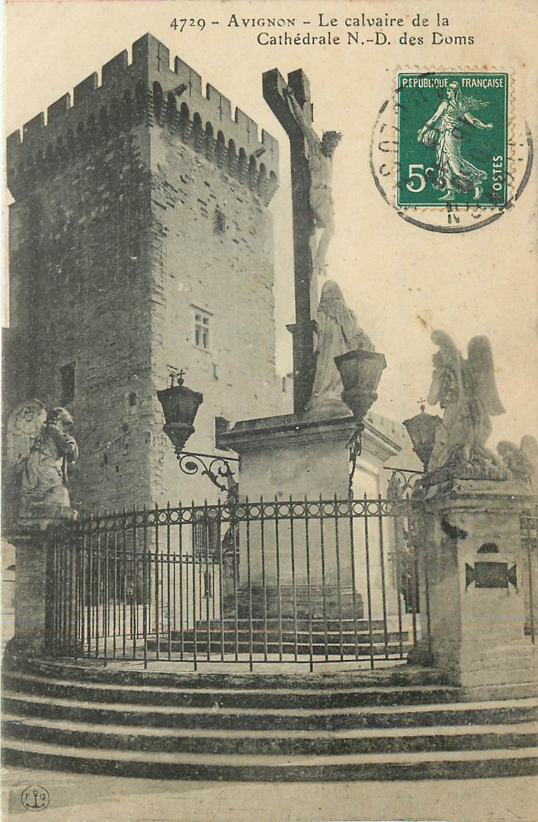 CPA Avignon Le Calvaire de la Cathedrale ND des Doms 