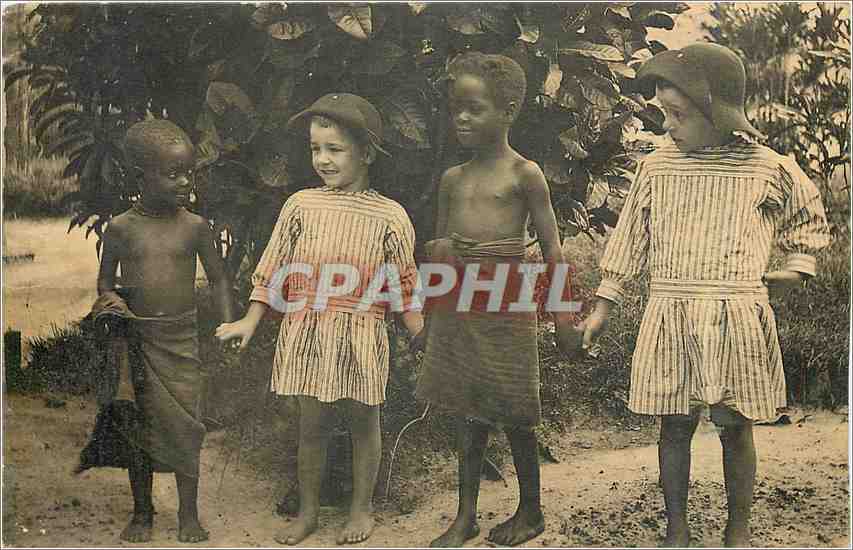 CPA Gabon Enfants missionaires et enfants Pahouins 
