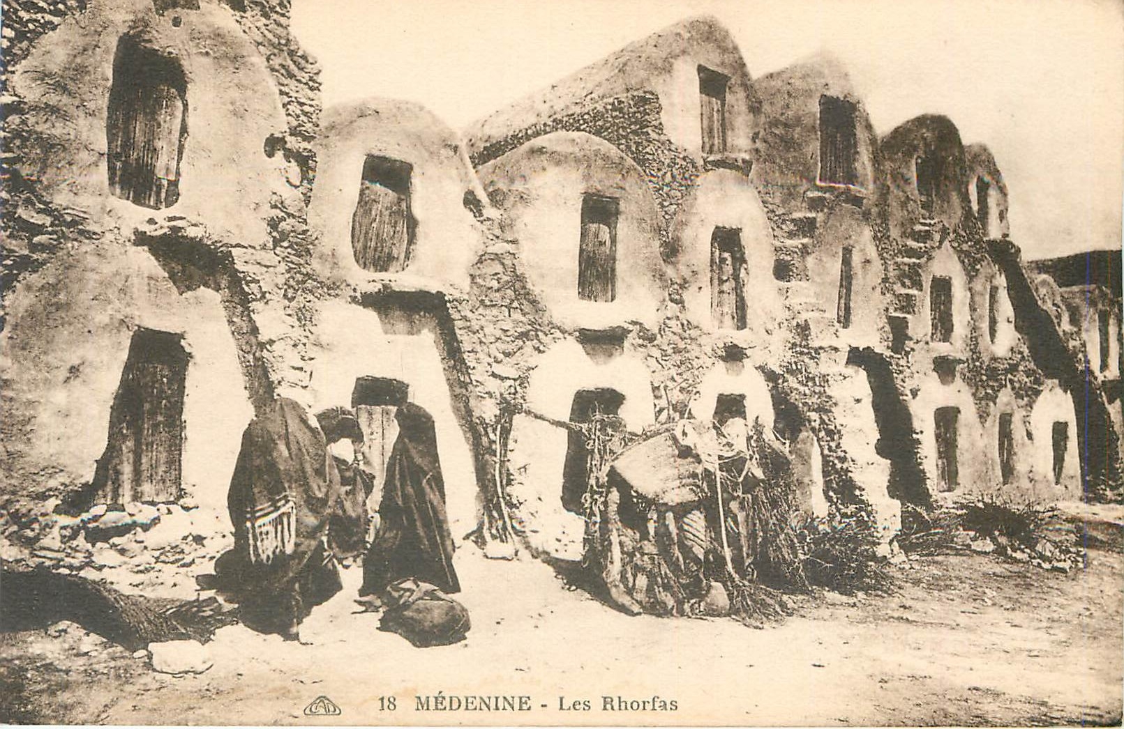 CPA Medenine Les Rhorfas 