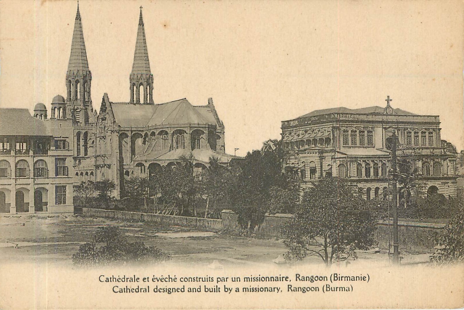 CPA Cathedrale et eveche construits par un missionaire Rangoon Birmanie 