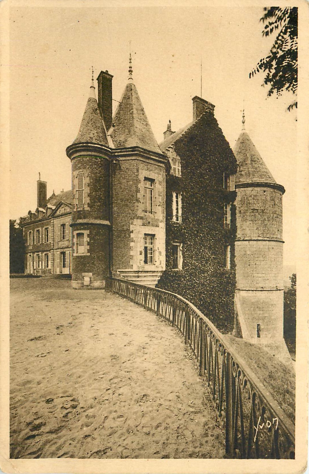 CPA Chateau de Montmirail Sarthe Facade Ouest 