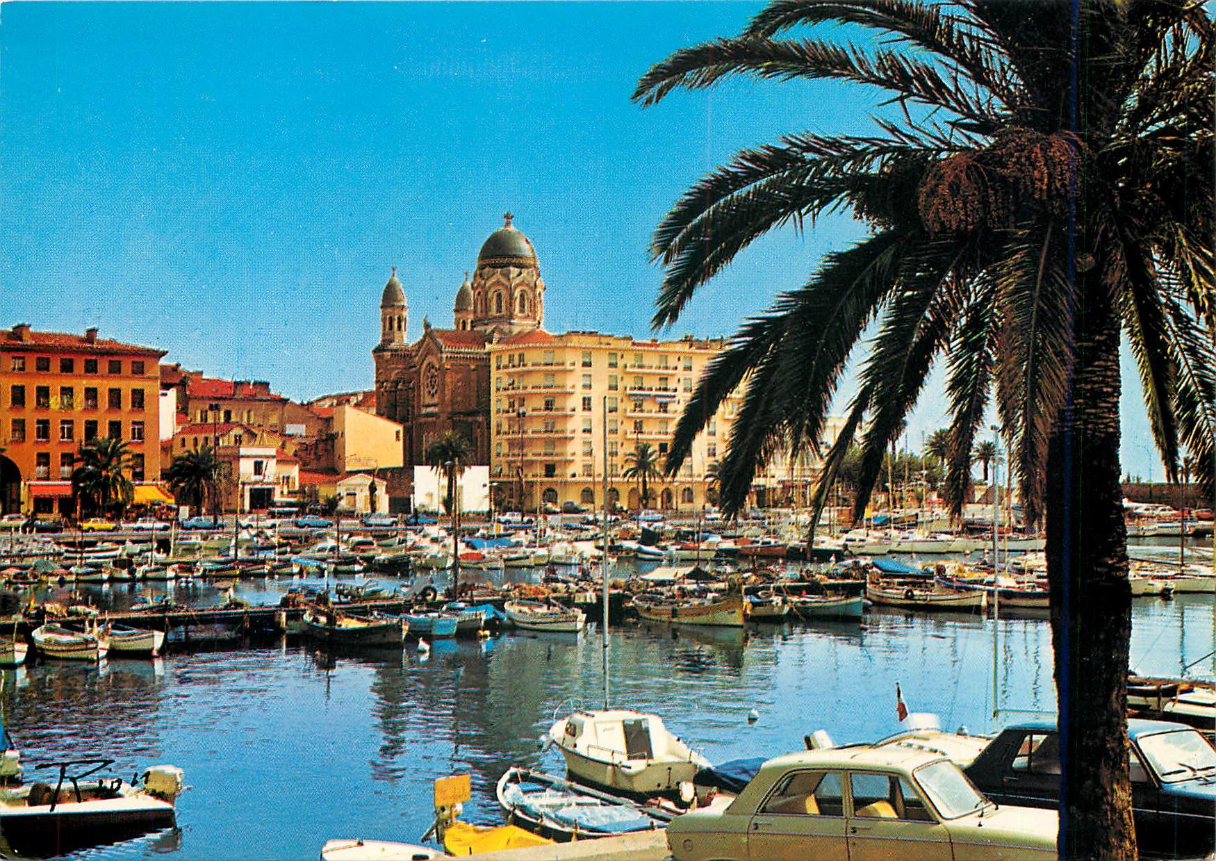CPA Saint Raphael Le Port la Cathedrale 