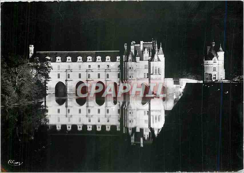 CPA En Touraine Les Chateaux de la Loire Chenonceaux L et L Le Chateau illumine Cote Est 