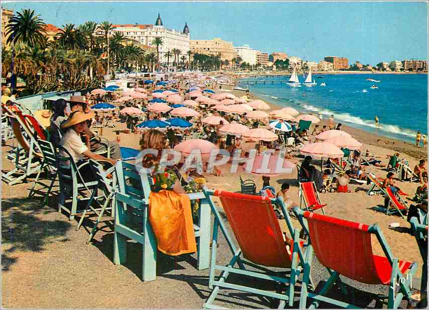 CPA La Cote d'Azur miracle de la nature Cannes Alpes Maritimes La Plage vue du Boulevard de la Crois