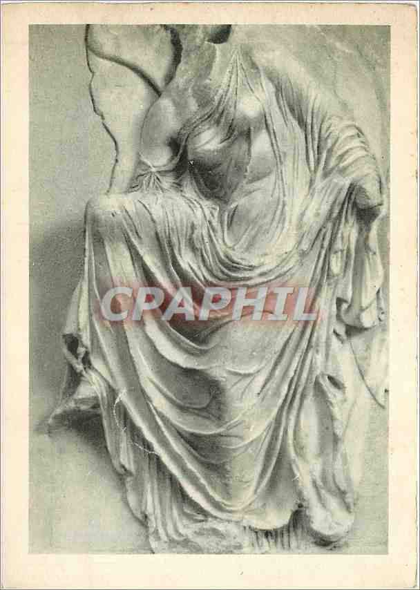 CPM Scuplture Grecque Victoire detachant sa sandale 