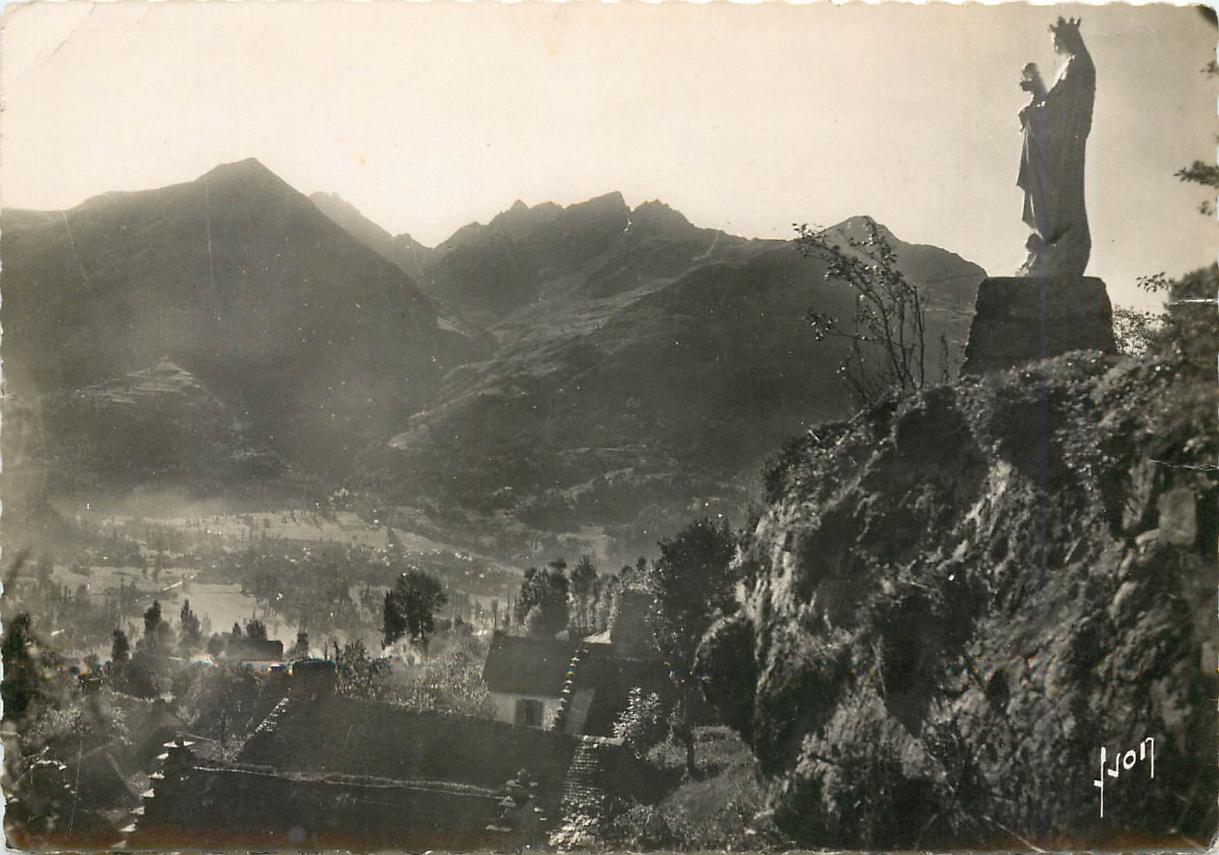 Sazos (Hautes-Pyrénées) — Notre-Dame des Bergers et la Vallée de Luz — Éditions d'Art