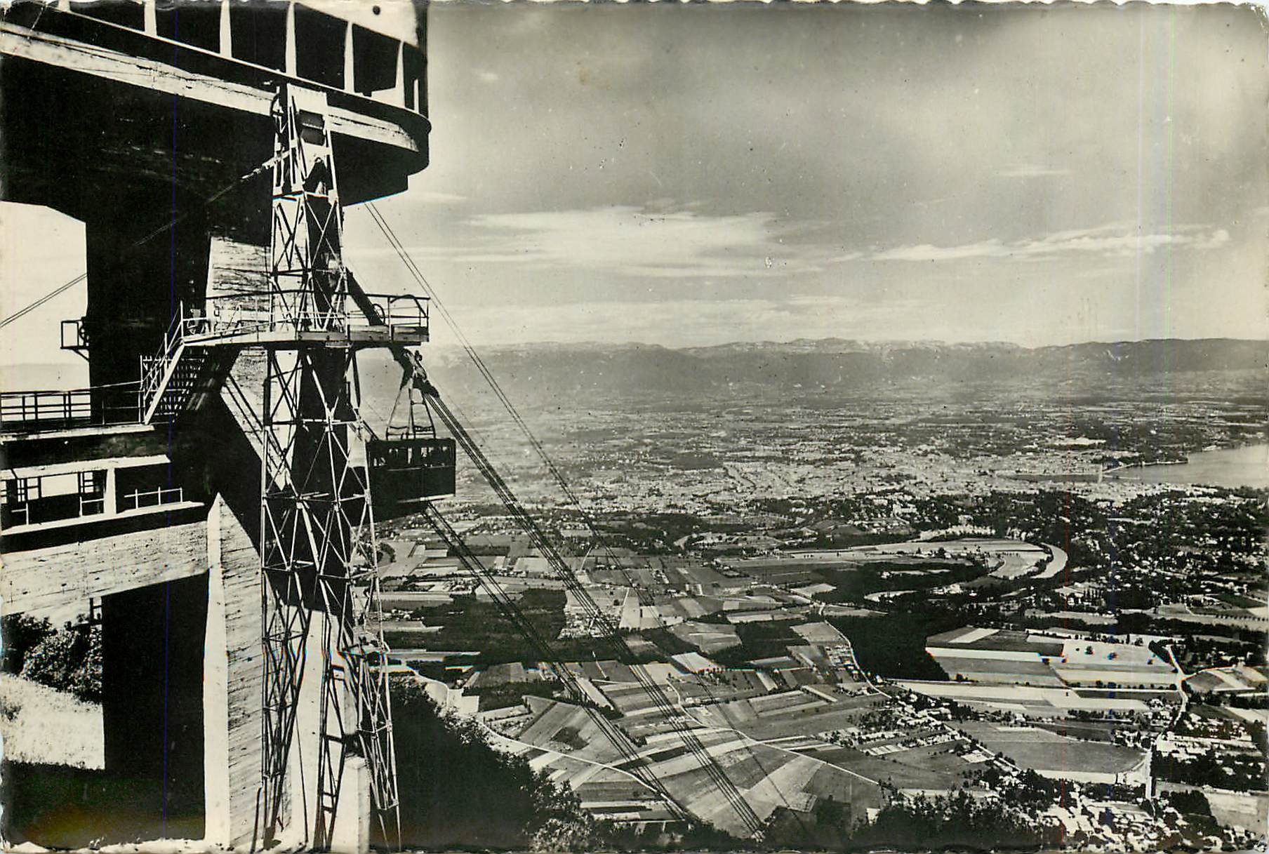 Le Salève (Haute-Savoie) — Téléphérique et vue sur Genève — Éditions GIL, Annecy, repr. interd.