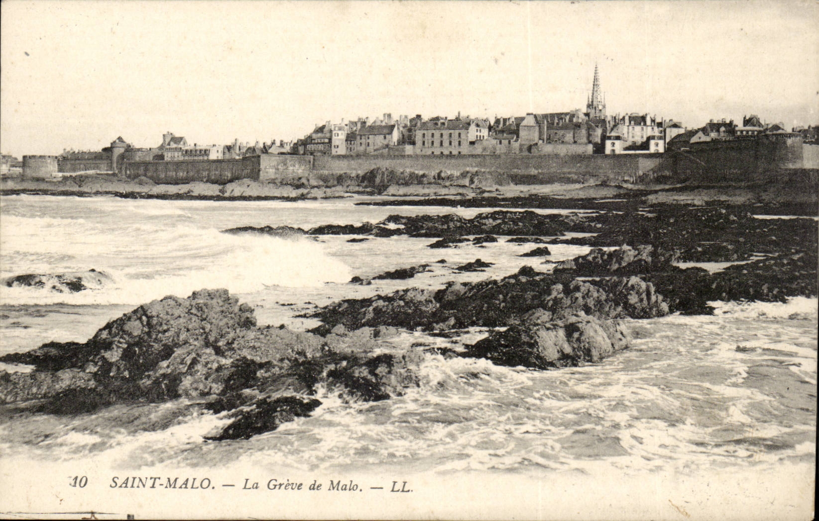 Saint-Malo — La Grève de Malo — LL. — N°40