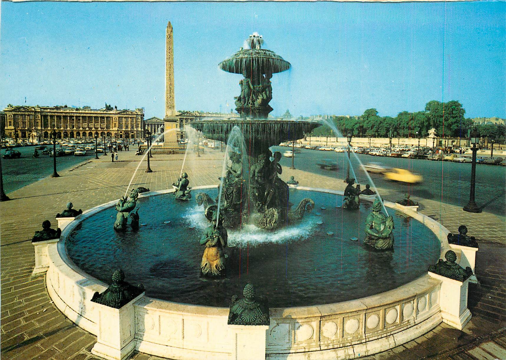 CPM Paris La Place de la Concorde 
