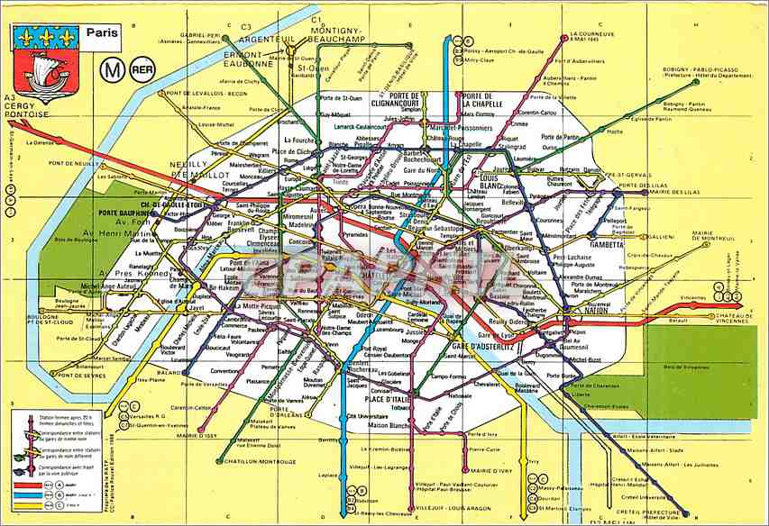 CPM Paris Place du Metro et du RER 
