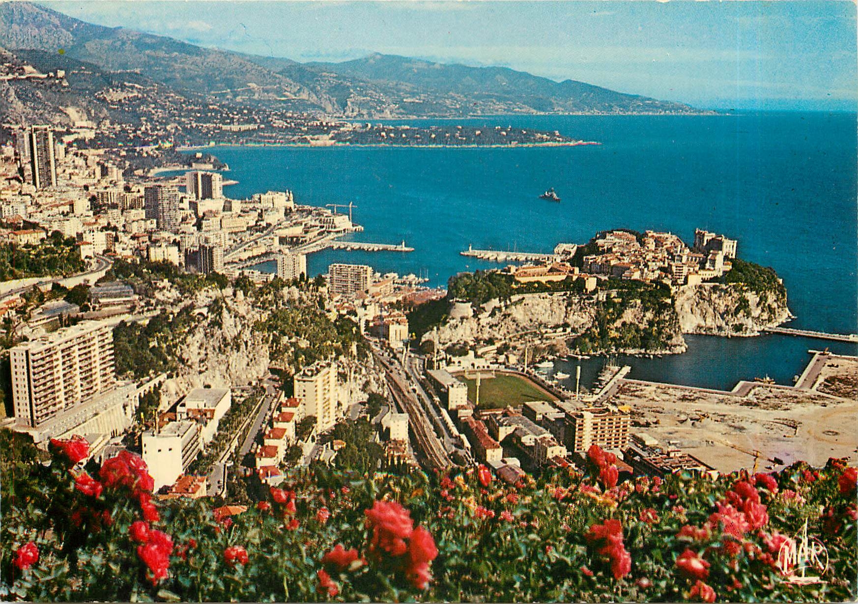 CPA La Principaute de Monaco Vue generale de Monaco et Monte Carlo au fond le Cap Martin et l'Italie