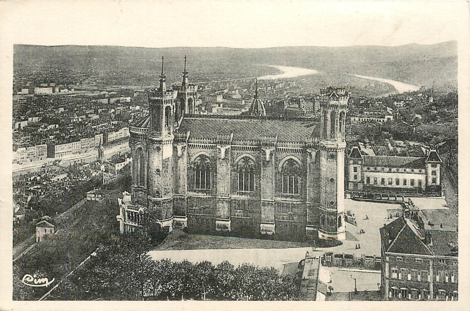 CPA Lyon Rhone Fourviere Vue Generale Confluent du Rhone et de la Saone 